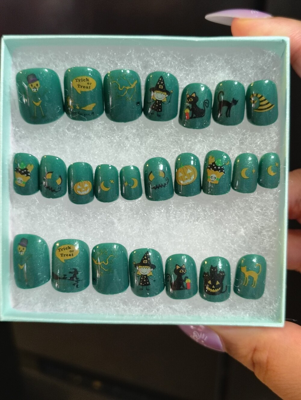 Green Halloween Press-On Nails with Witch & Cat Designs